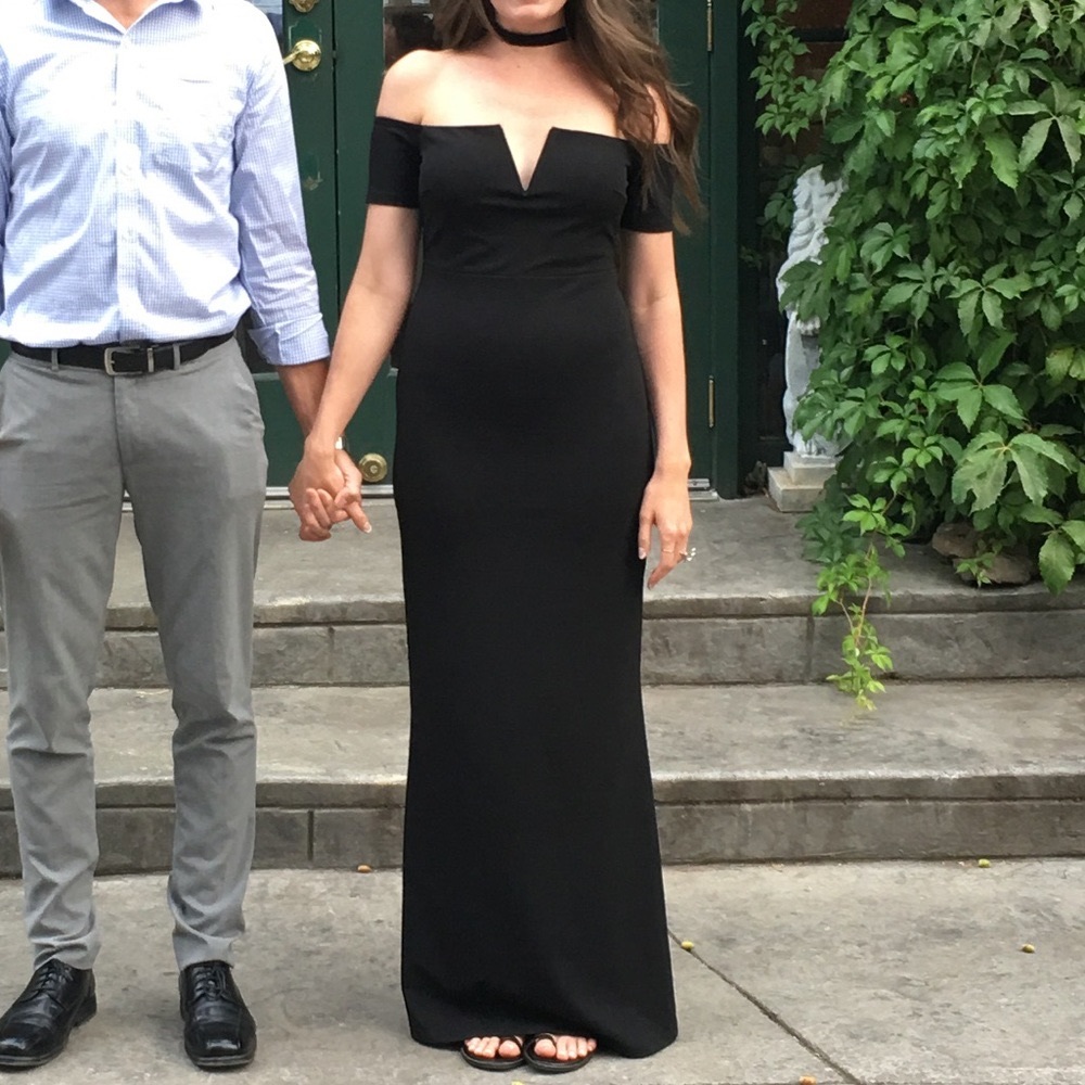 Lulu’s Lynne Off the Shoulder Floor Length V Bar Formal Maxi Dress